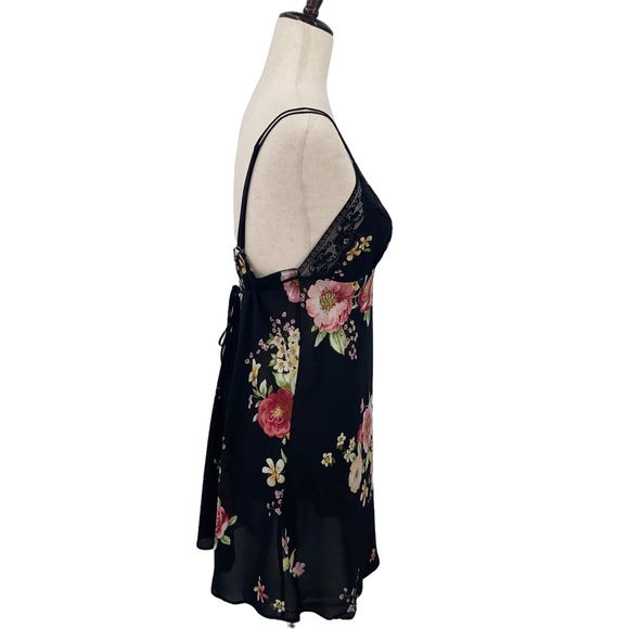 Oscar de la Renta Floral Chemise - Size Medium - Picture 7 of 11
